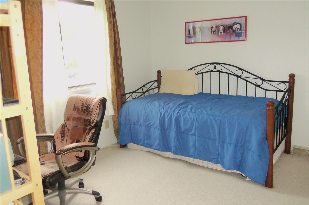 3 F Cedarbrook Village, Unit 3F Rochester, NH 03867 - Photo 12 of 17