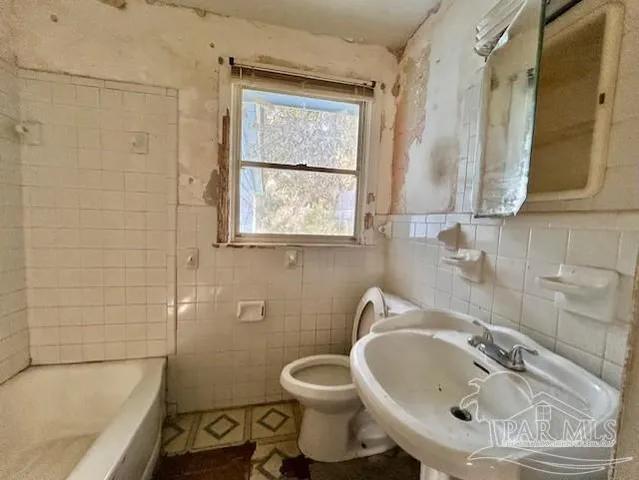 $145,000 | 215 Hermey Avenue, Pensacola, FL 32507