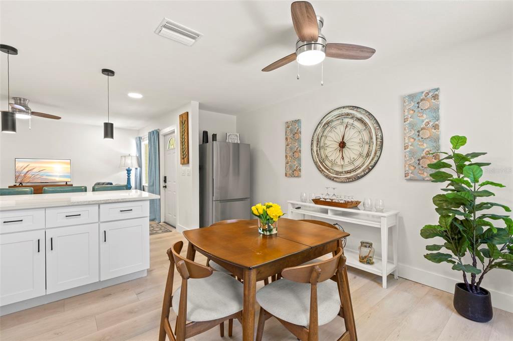 415 Mapleway, Unit A & B Safety Harbor, FL 34695 - Photo 9 of 73