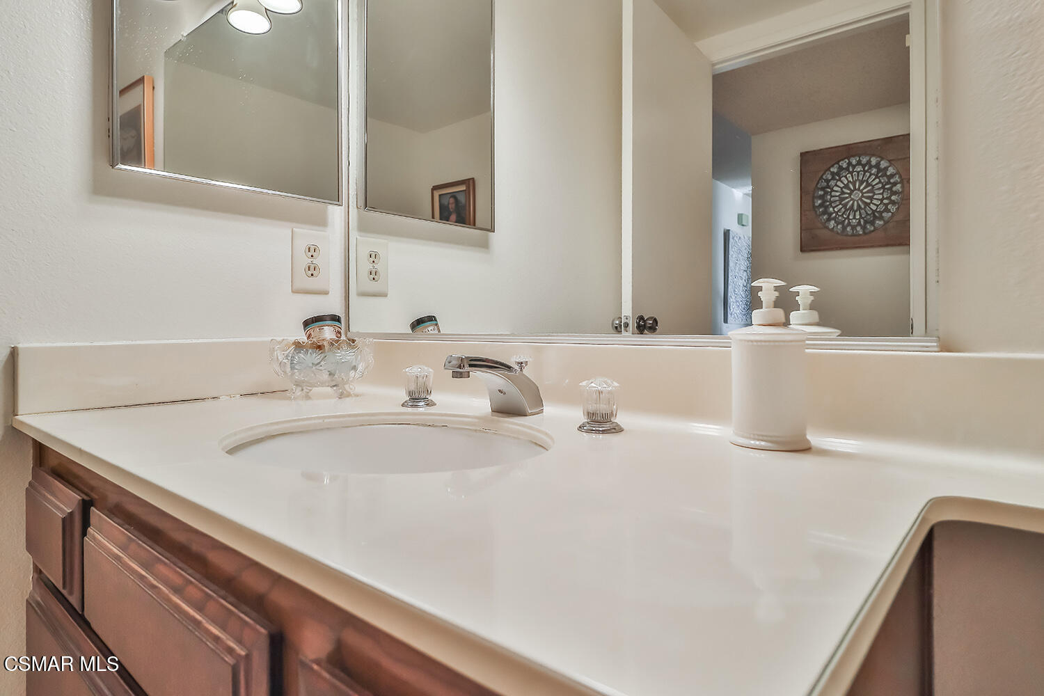 6492 Melray Street Moorpark, CA 93021 - Photo 17 of 53 dPowder2