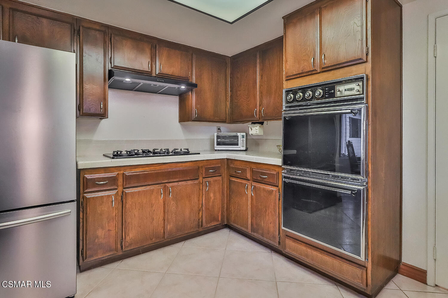 6492 Melray Street Moorpark, CA 93021 - Photo 21 of 53 eKitchen5