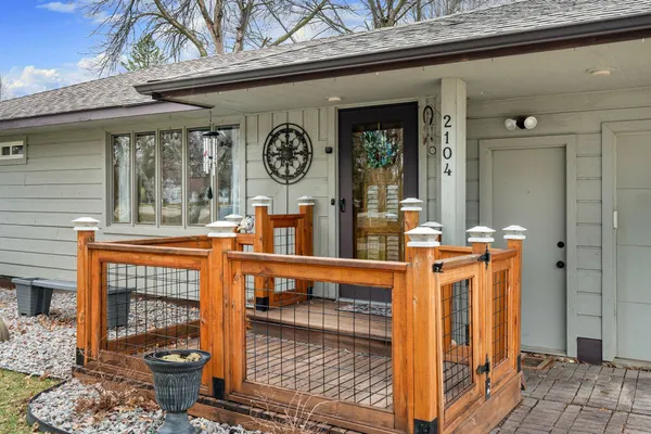$299,900 | 2104 West Oakland Avenue, Austin, MN 55912