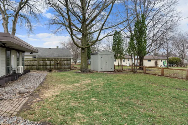 $299,900 | 2104 West Oakland Avenue, Austin, MN 55912