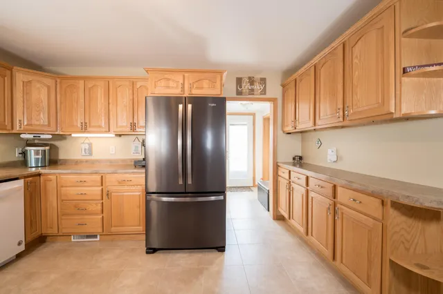 $217,000 | 255 West Vine Street, Mondovi, WI 54755