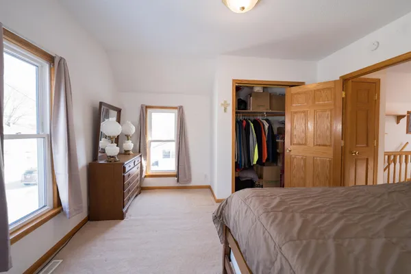 $214,900 | 255 West Vine Street, Mondovi, WI 54755