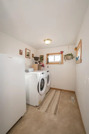 $214,900 | 255 West Vine Street, Mondovi, WI 54755