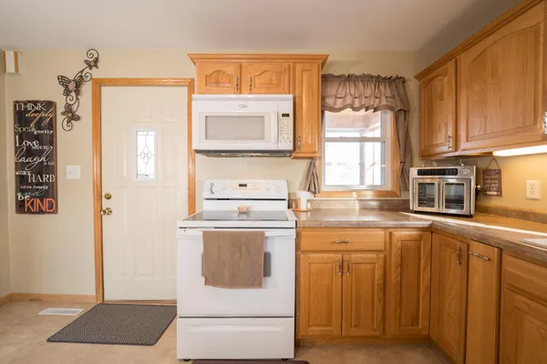 $214,900 | 255 West Vine Street, Mondovi, WI 54755