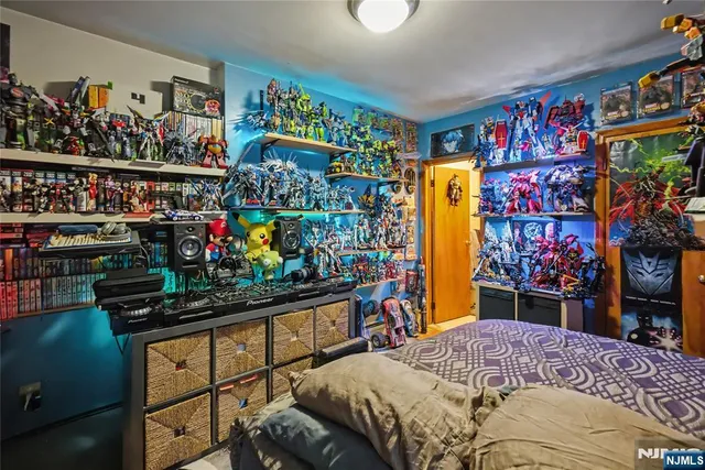 $975,000 | 222 Roosevelt Street, Union City, NJ 07087