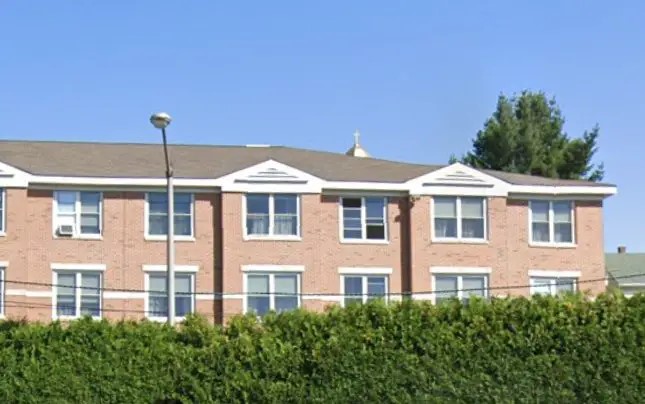 42 Vernon Street Worcester, MA 01610 - Photo 4 of 6 a front view of a building