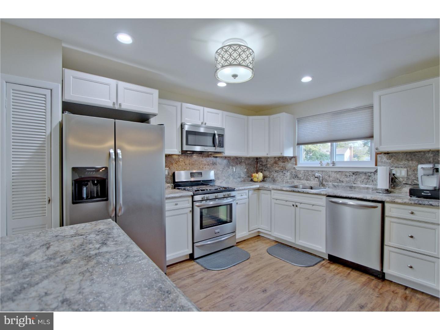 1012 Chews Landing Road Clementon, NJ 08021 - Photo 4 of 25