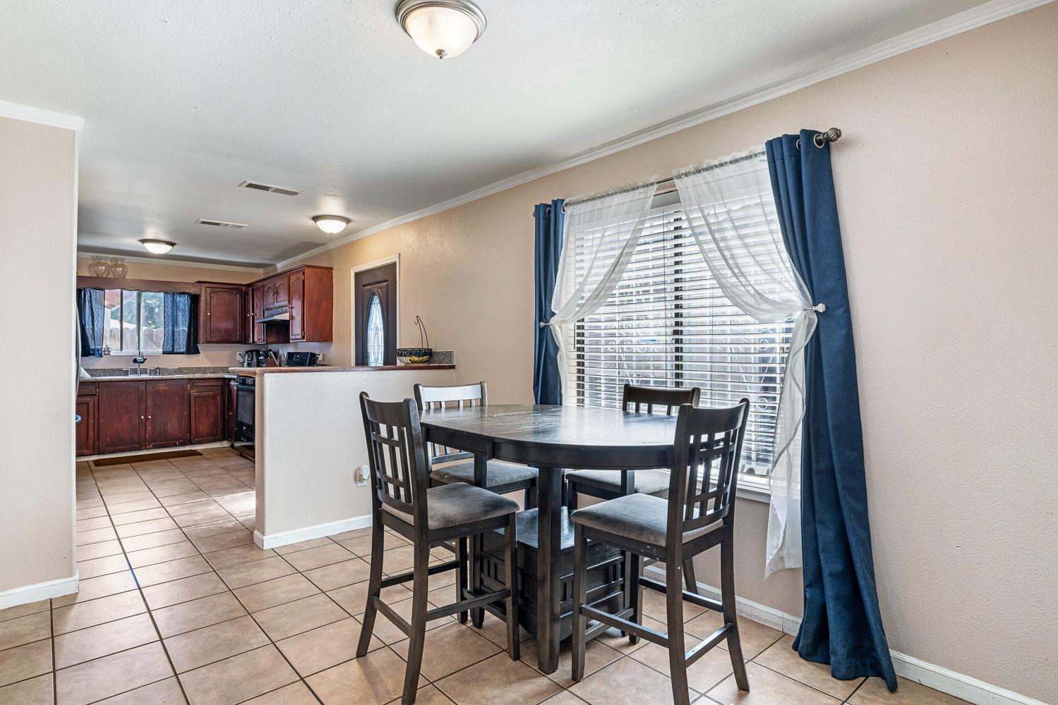 809 Alpha Street Tulare, CA 93274 - Photo 12 of 31