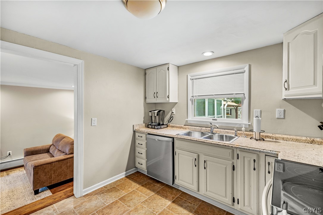 15 Leard Road New Hartford, NY 13413 - Photo 10 of 36 Gallery Image 10