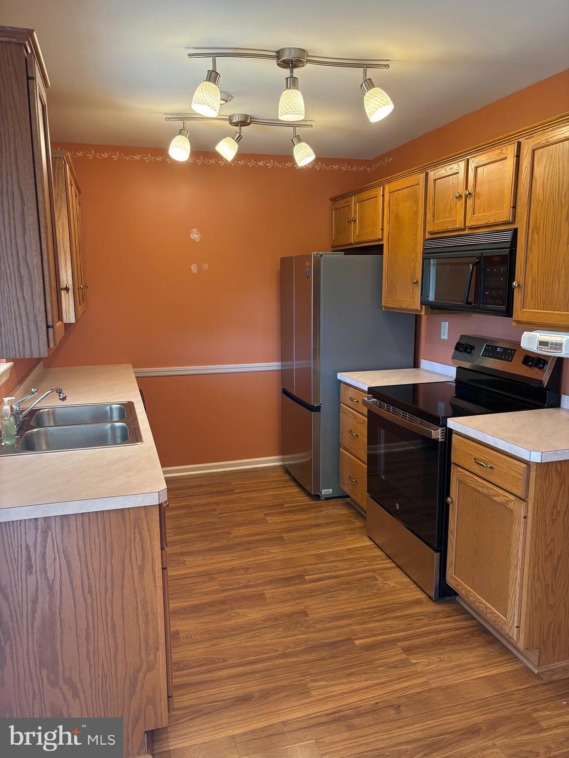 7 Becket Court Reading, PA 19607 - Photo 8 of 10 Gallery Image 8