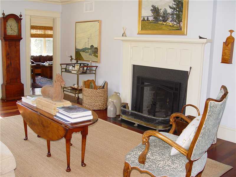 1 Meadow Lane Jamestown, RI 02835 - Photo 11 of 25 Living Room.