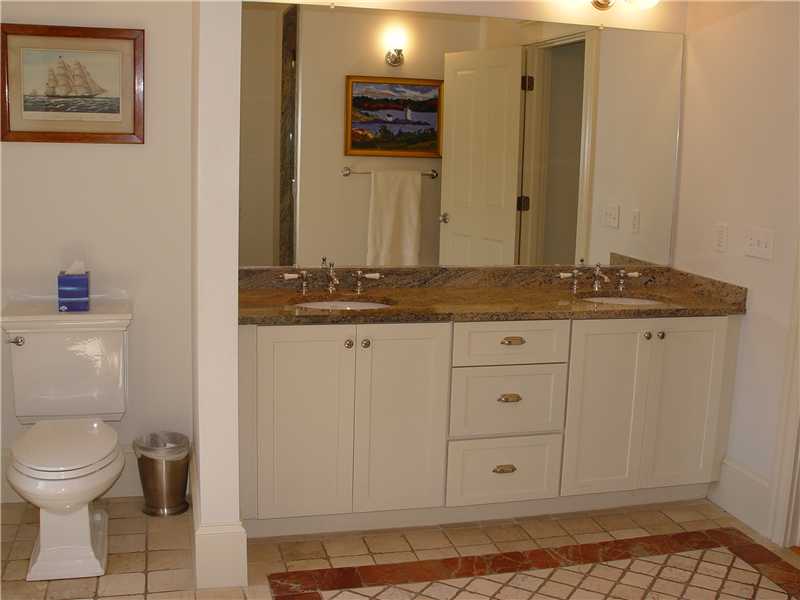 1 Meadow Lane Jamestown, RI 02835 - Photo 18 of 25 Master Bath/Spa.