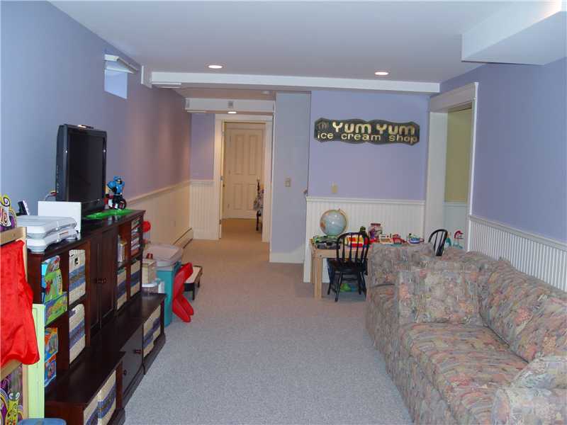 1 Meadow Lane Jamestown, RI 02835 - Photo 22 of 25 Other.