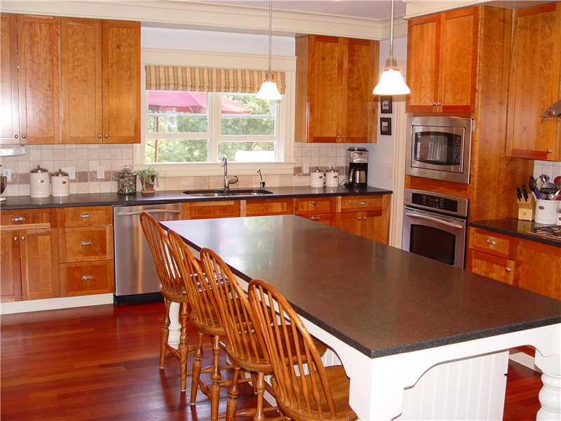 1 Meadow Lane Jamestown, RI 02835 - Photo 8 of 25 Kitchen.