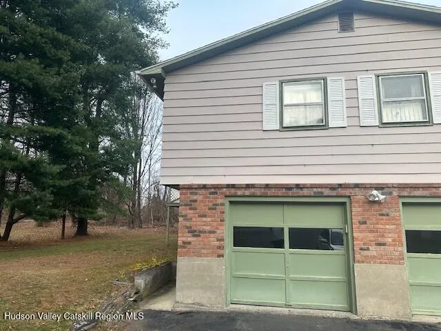 $449,900 | 86 Pine Bush Road, Stone Ridge, NY 12484