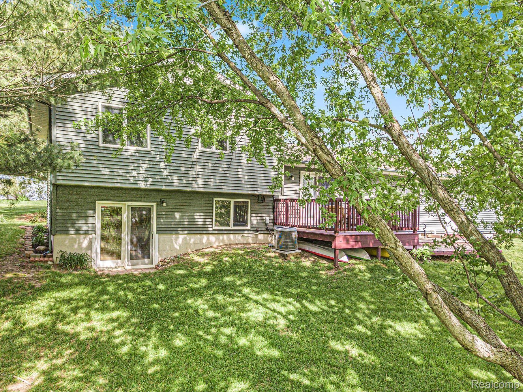 3307 North Cedar Road Fowlerville, MI 48836 - Photo 27 of 33 3307 Walkout.jpg