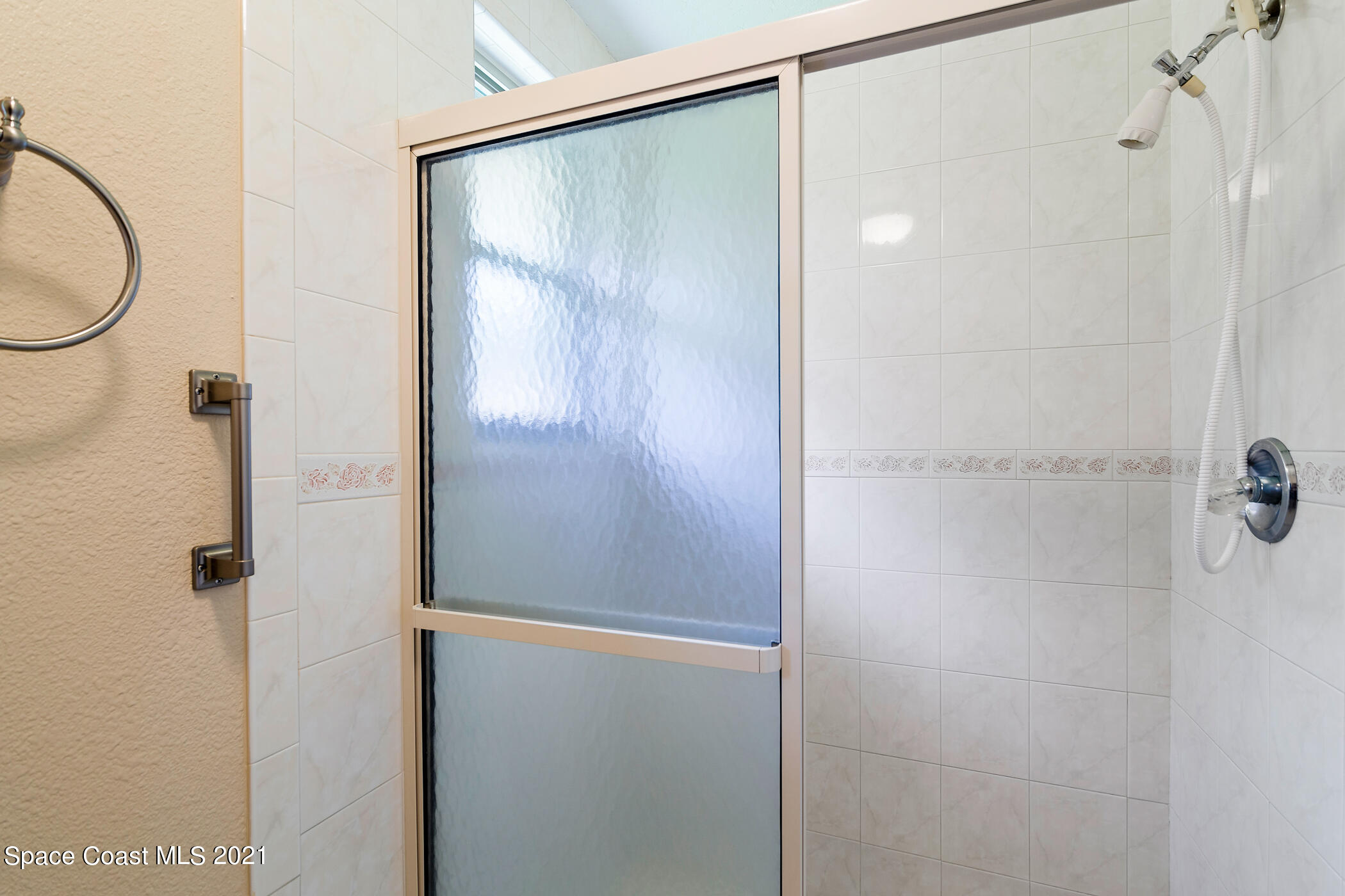 1390 Friday Road Cocoa, FL 32926 - Photo 25 of 69 Master Bathroom