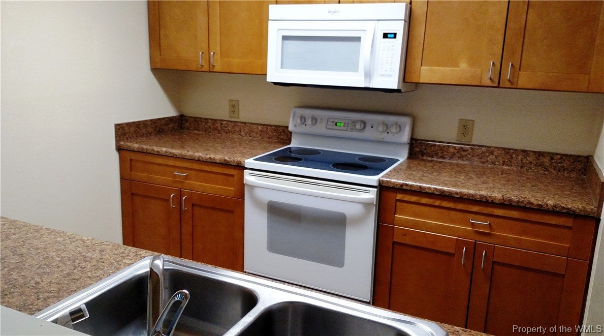 4080 Midlands Road, Unit 4080 Williamsburg, VA 23188 - Photo 3 of 14 Gallery Image 3