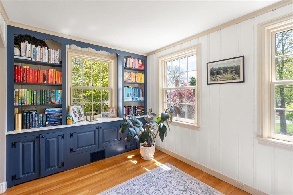 14 Standish Road Wellesley, MA 02481 - Photo 8 of 36 Gallery Image 8
