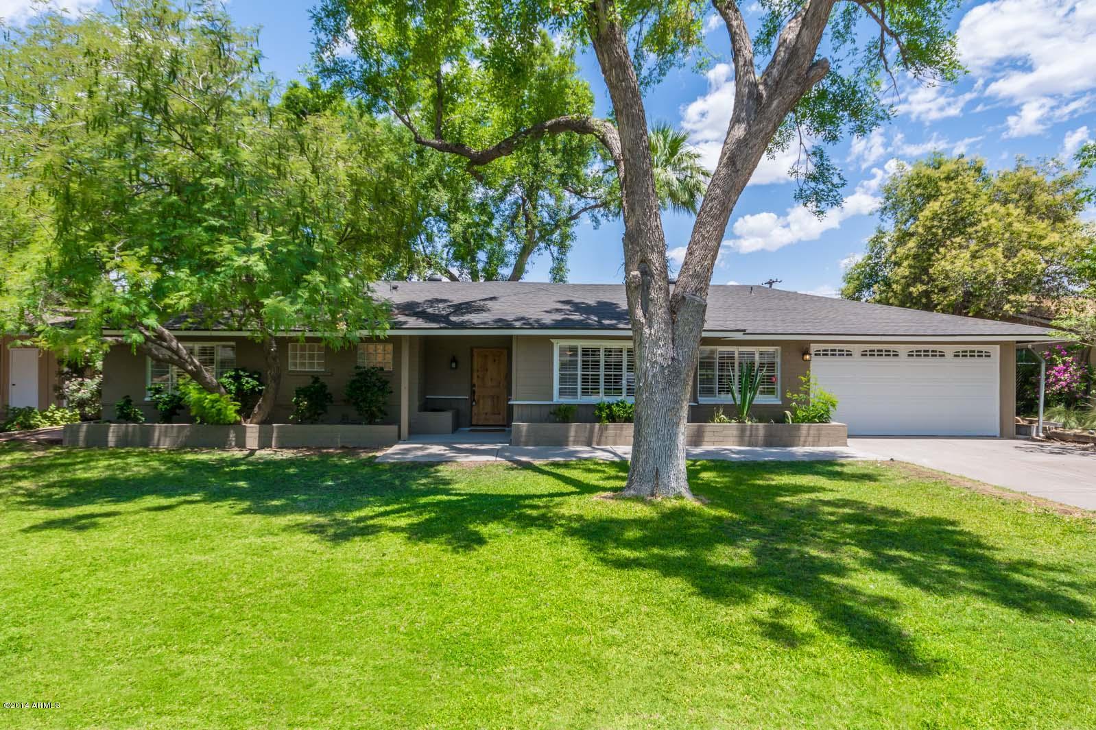 140 East Royal Palm Road Phoenix, AZ 85020 - Photo 1 of 32 Front