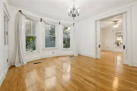 $635,000 | 111 South Willomet Avenue, Dallas, TX 75208