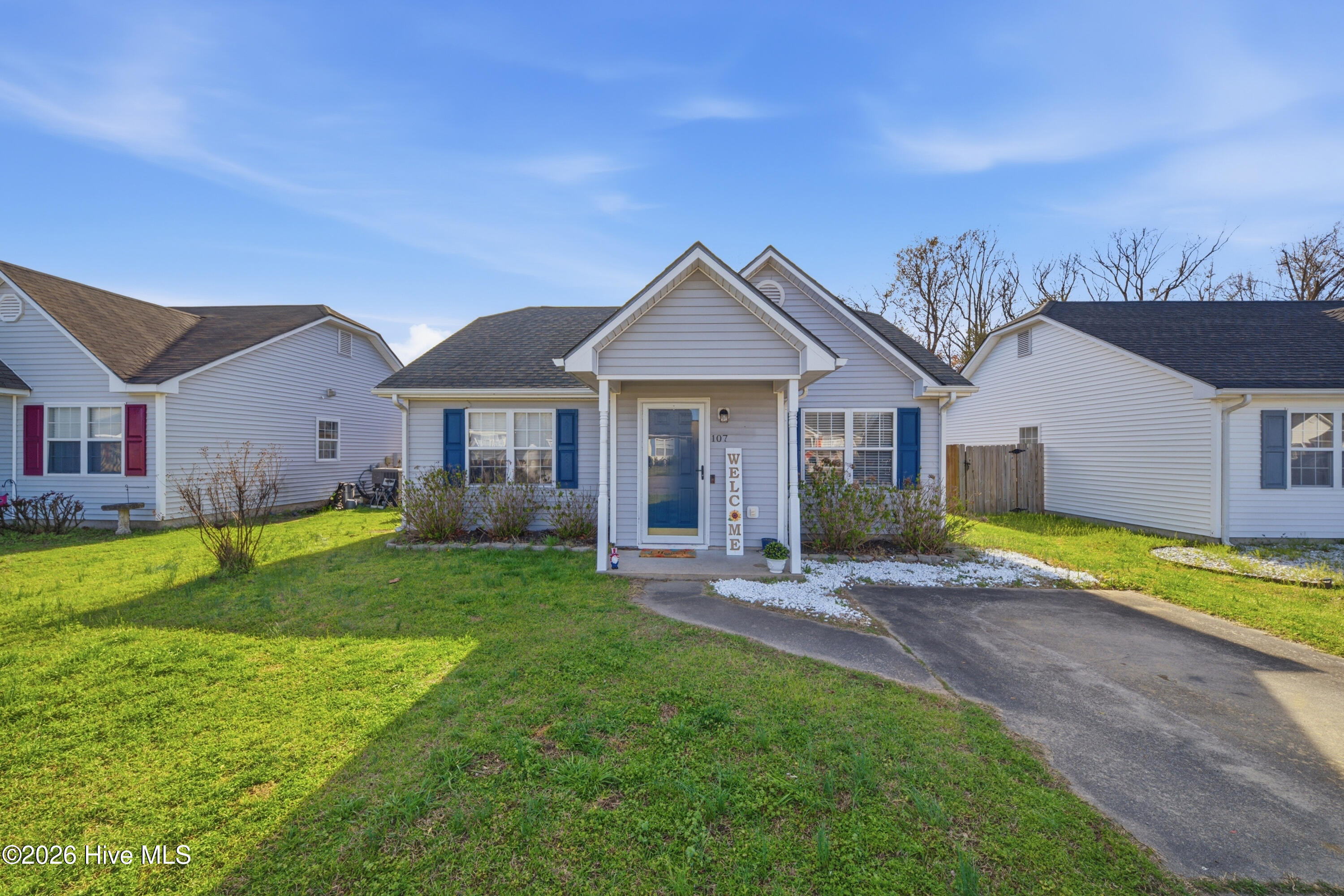 107 Old Oak Road Elizabeth City, NC 27909 - Photo 1 of 22 DSC08770