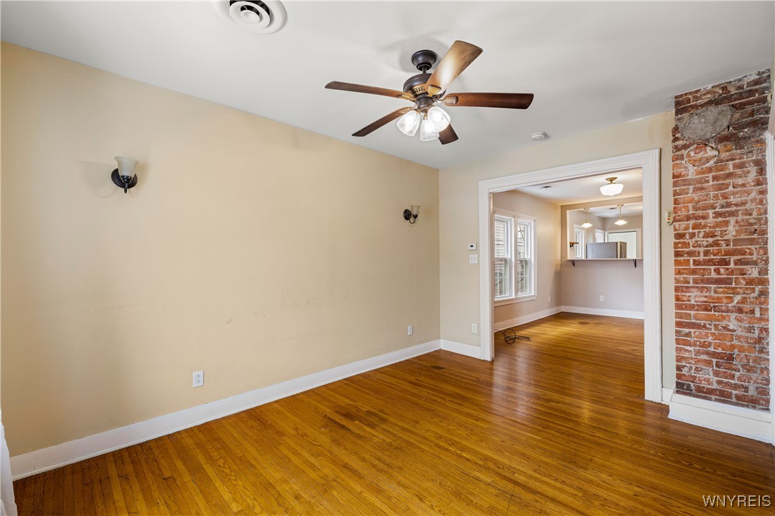 248 Auburn Avenue Buffalo, NY 14213 - Photo 18 of 34