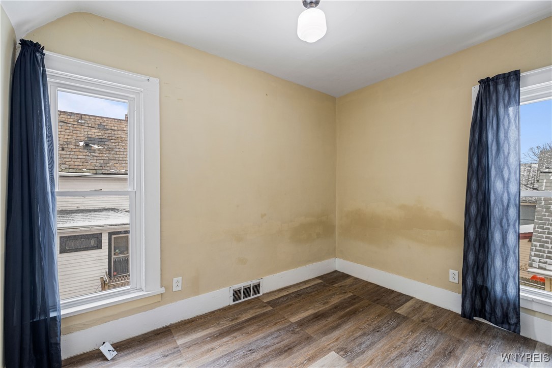 248 Auburn Avenue Buffalo, NY 14213 - Photo 29 of 34