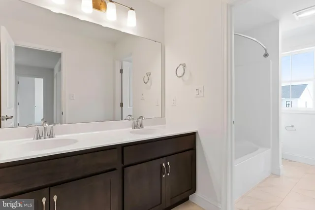 $464,900 | 651 Brittany Drive, Mechanicsburg, PA 17055