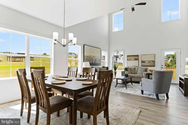 $464,900 | 651 Brittany Drive, Mechanicsburg, PA 17055