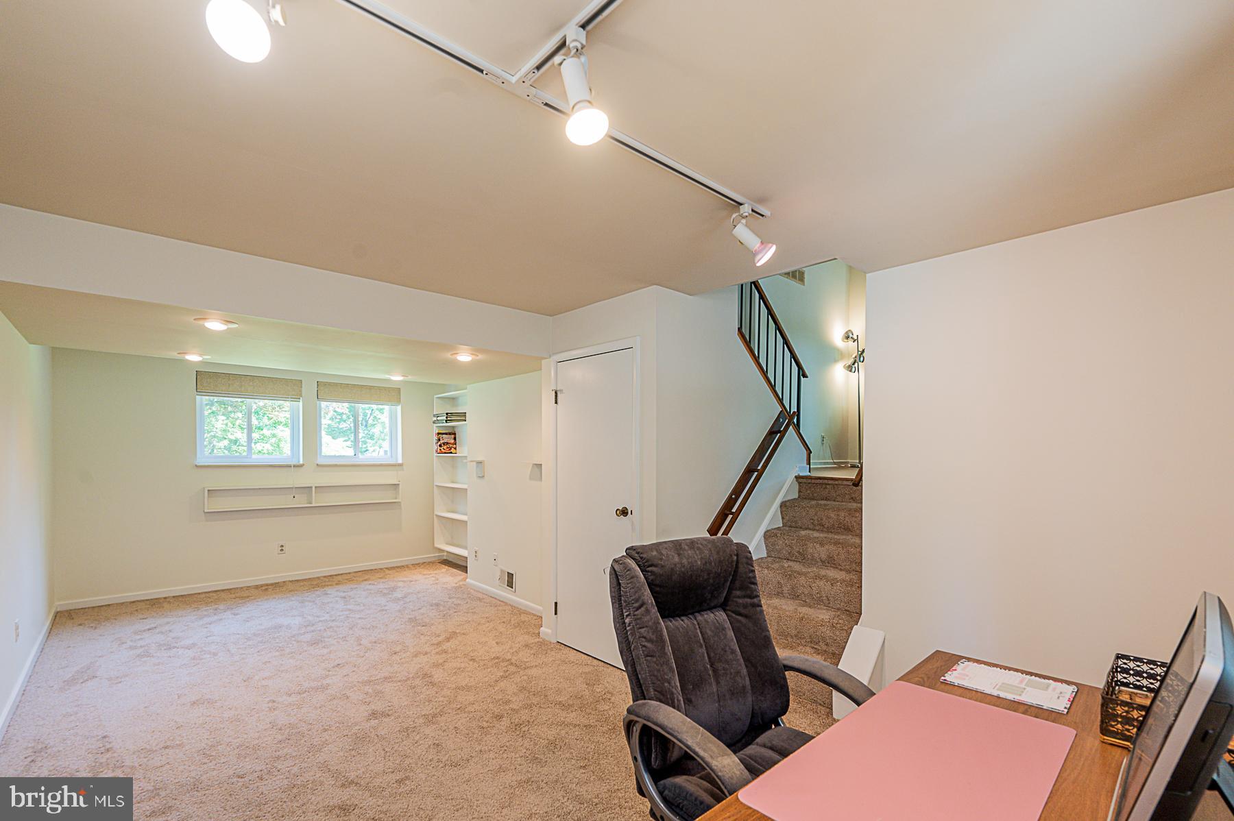 6129 Stevens Forest Road Columbia, MD 21045 - Photo 27 of 34 Family Room