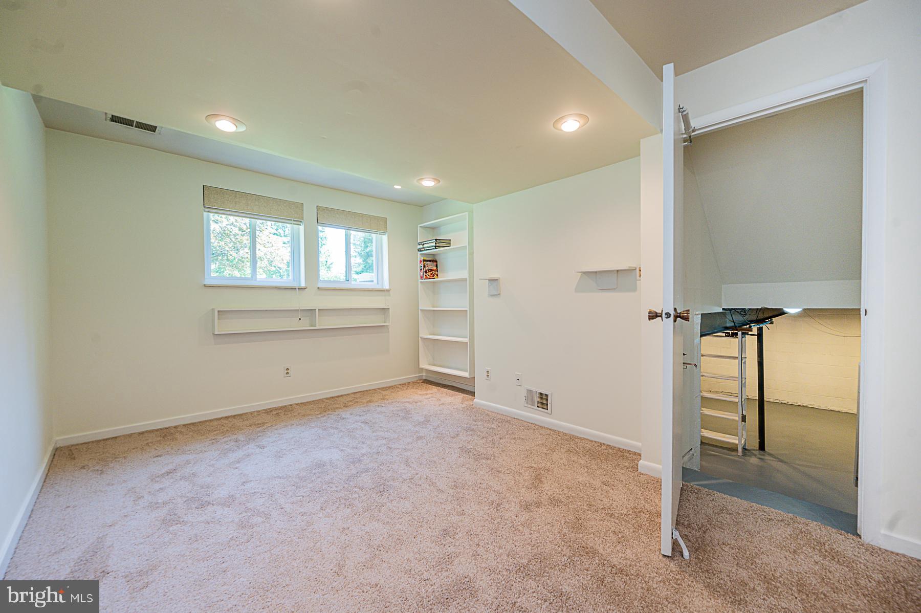 6129 Stevens Forest Road Columbia, MD 21045 - Photo 29 of 34 Family Room
