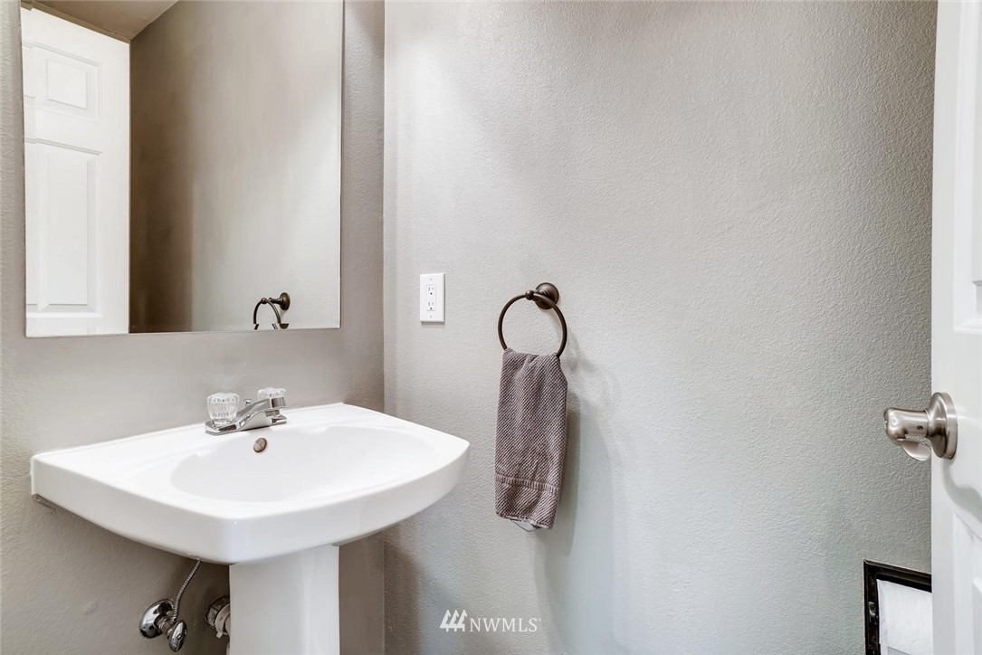 23133 15th Avenue Southeast, Unit K1 Bothell, WA 98021 - Photo 13 of 25 Gallery Image 13