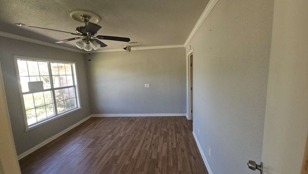 1219 Pilot Point Drive Houston, TX 77038 - Photo 2 of 11