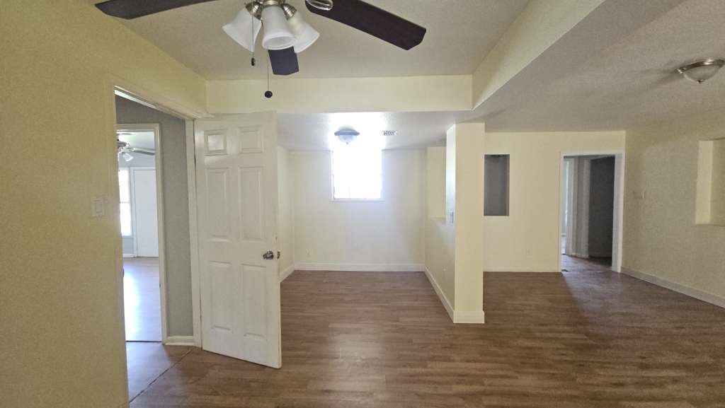 1219 Pilot Point Drive Houston, TX 77038 - Photo 5 of 11