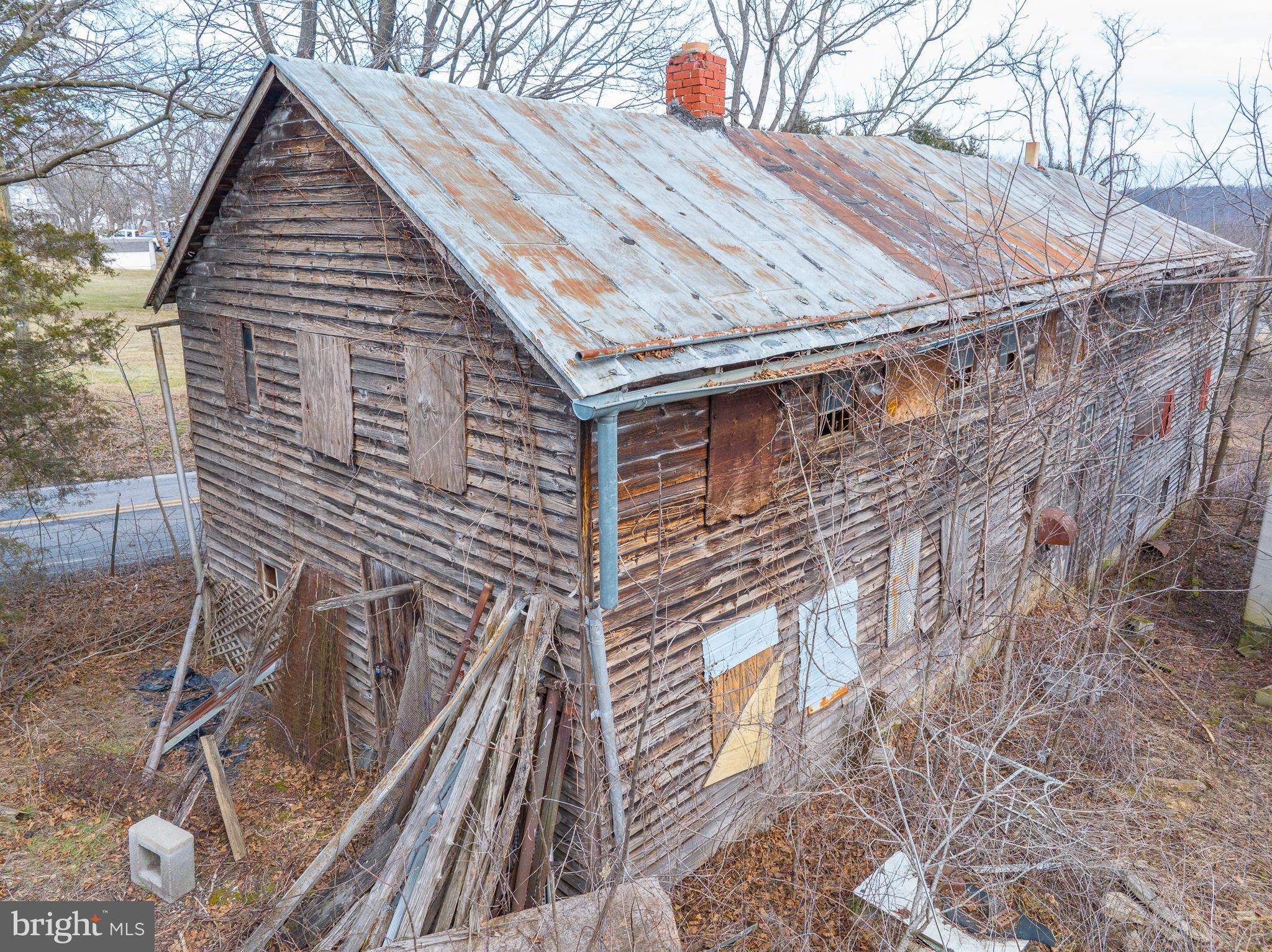 12 Conicville Road Mount Jackson, VA 22842 - Photo 14 of 14 a backyard of a house