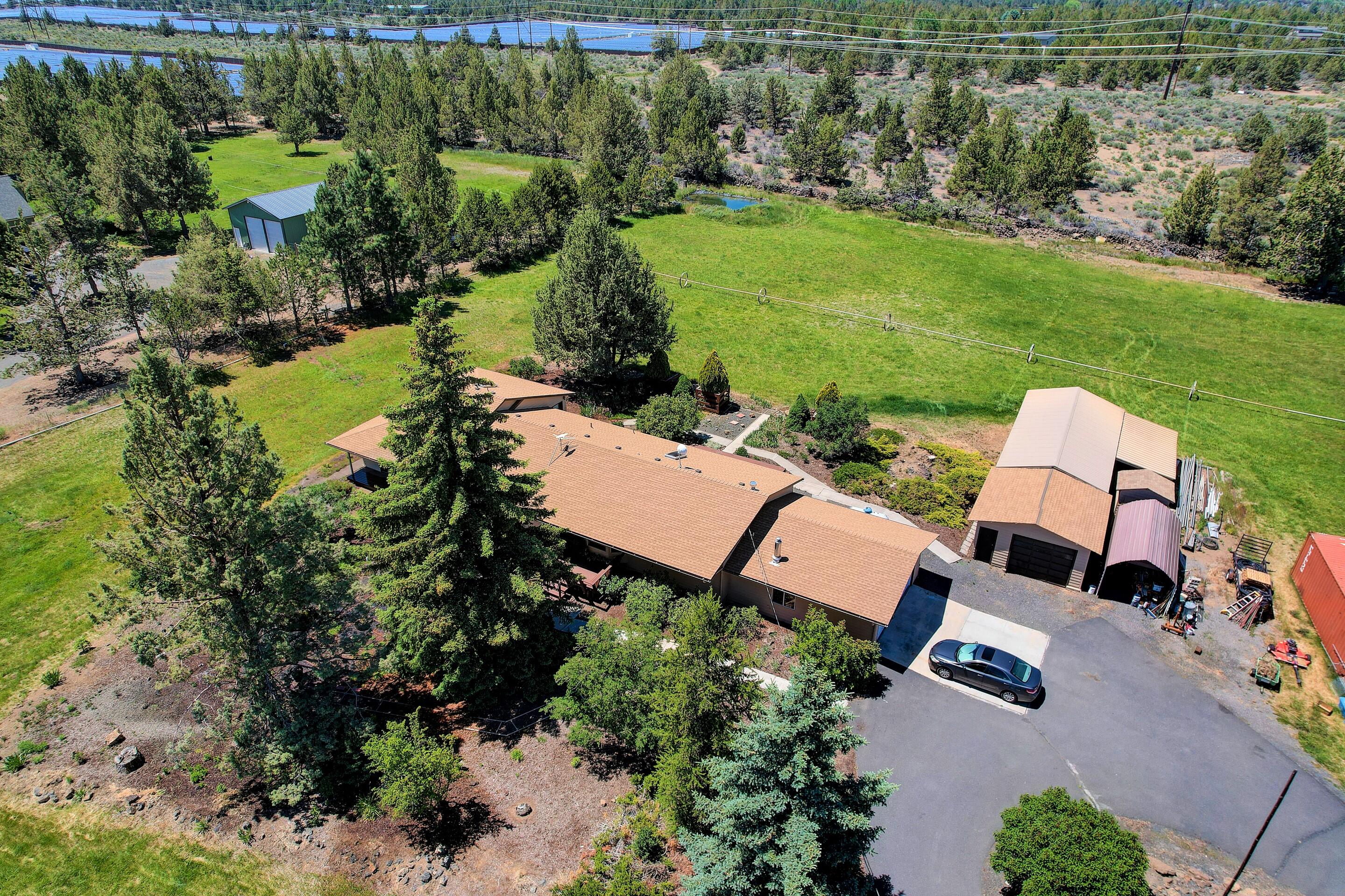 62649 Erickson Road Bend, OR 97701 - Photo 3 of 33 62649 Erickson Road MLS-8