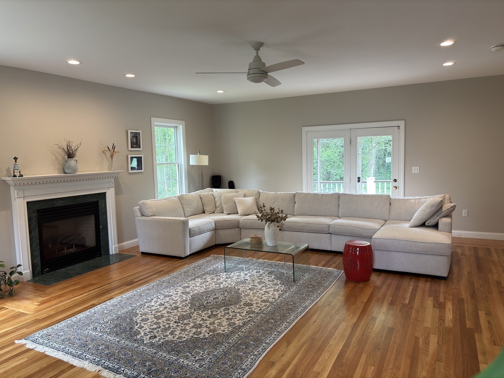135 Shawsheen Road Bedford, MA 01730 - Photo 2 of 33