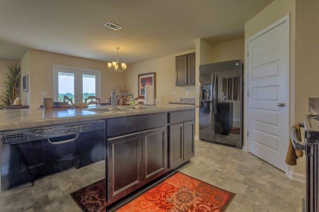 929 Merganser Way Crestview, FL 32539 - Photo 4 of 20 Cali Kitchen