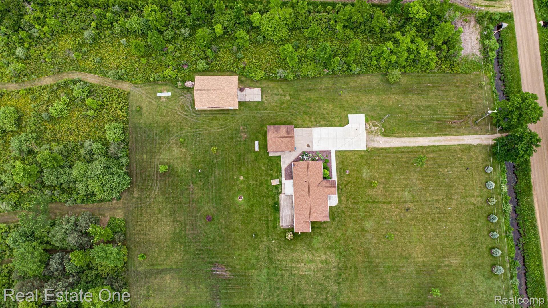 6351 Klam Road Otter Lake, MI 48464 - Photo 16 of 26 004__26.jpg