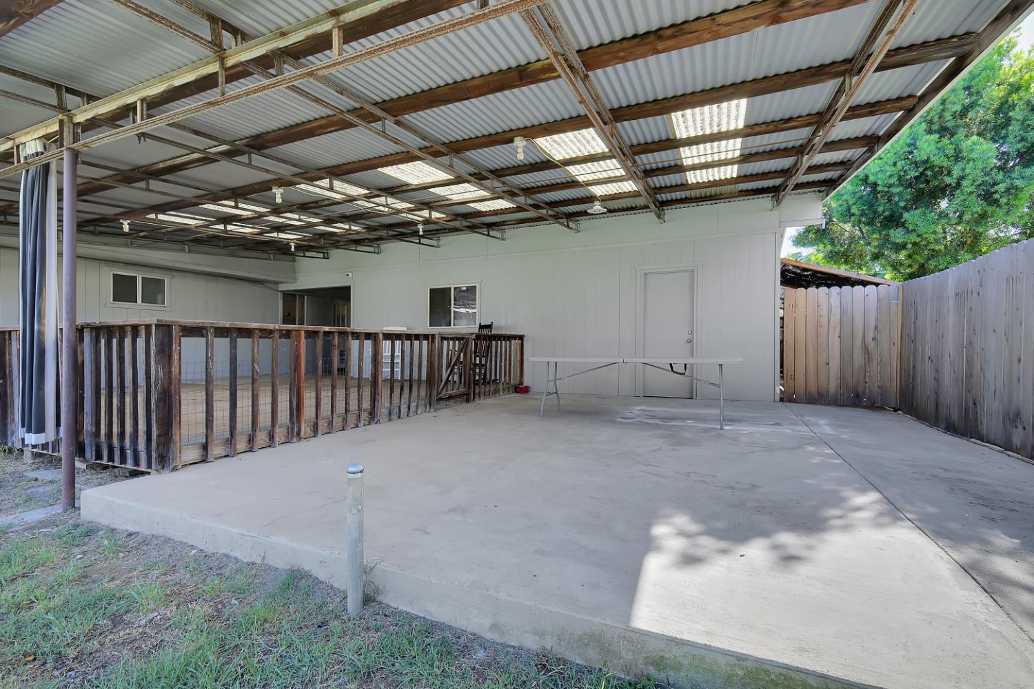 2130 Palm Street Sutter, CA 95982 - Photo 22 of 27 a view of a garage