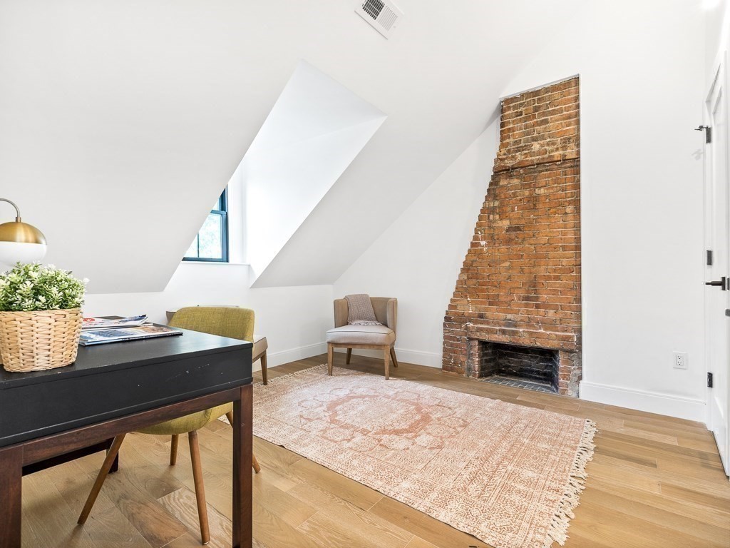 92 Spring Street Cambridge, MA 02141 - Photo 14 of 22 Gallery Image 14