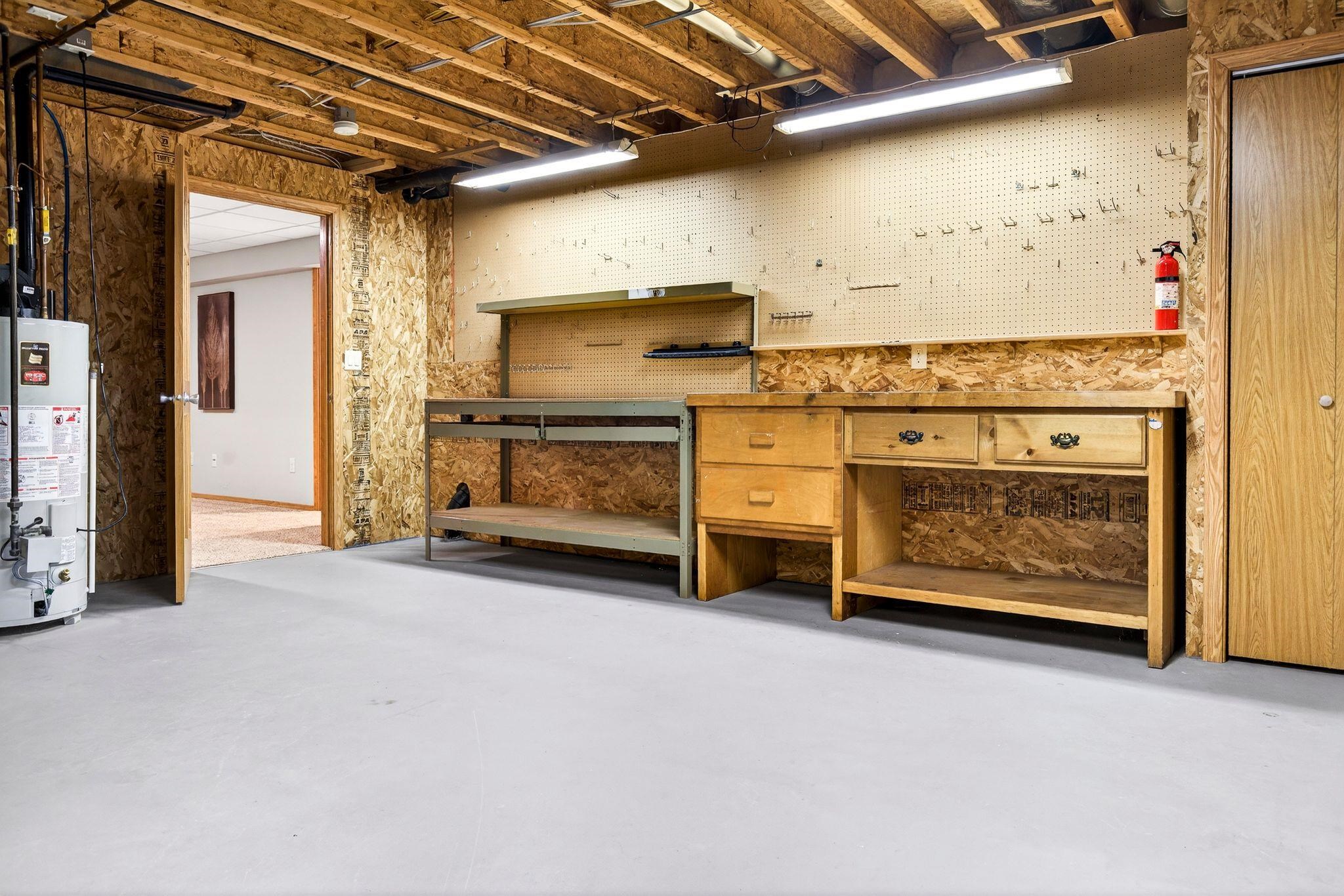 4745 Westbrook Court Appleton, WI 54913 - Photo 37 of 57