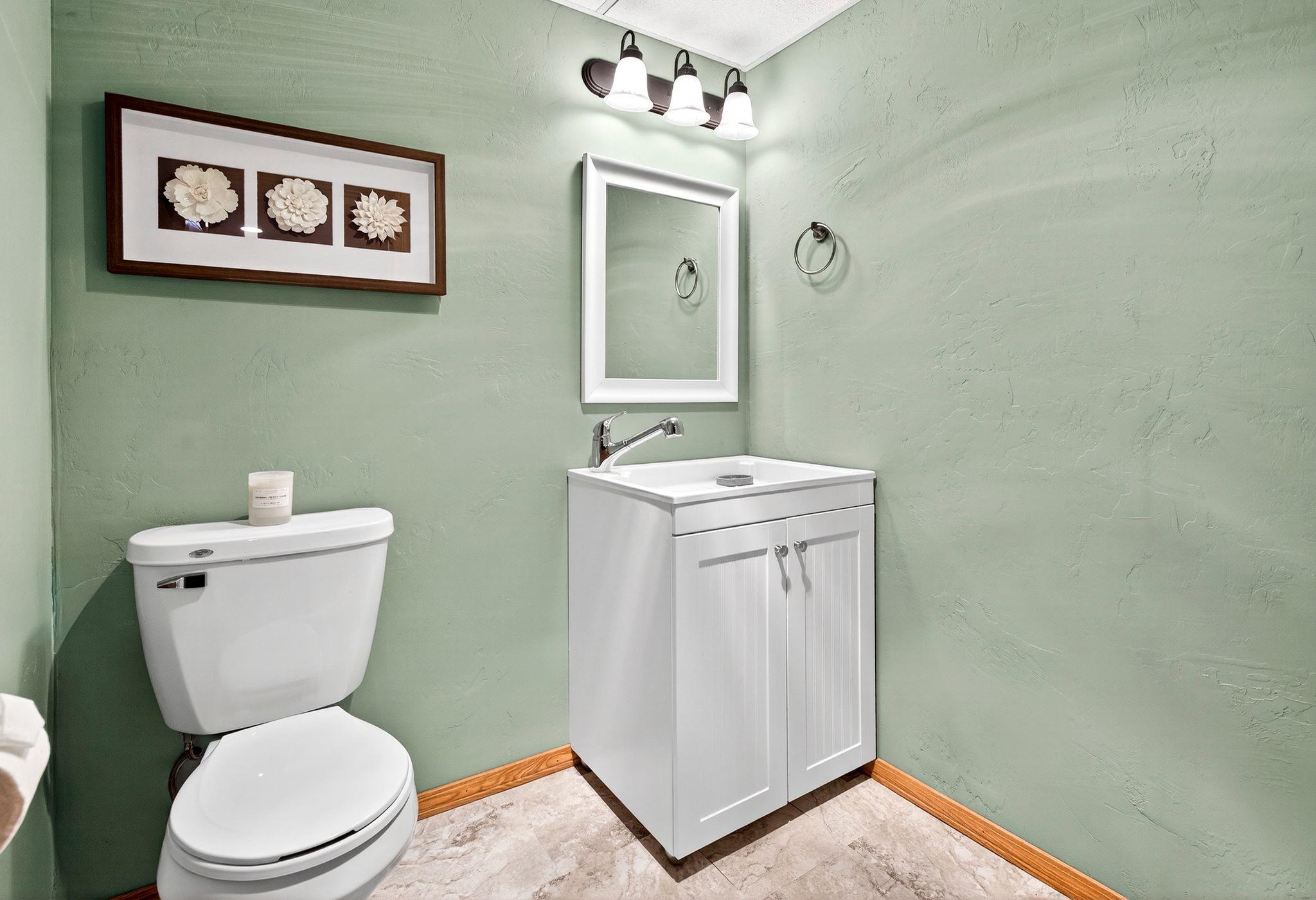 4745 Westbrook Court Appleton, WI 54913 - Photo 38 of 57