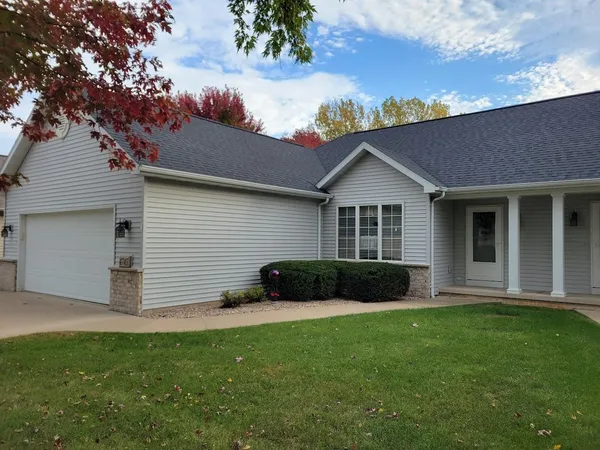 $399,900 | 4745 Westbrook Court, Appleton, WI 54913
