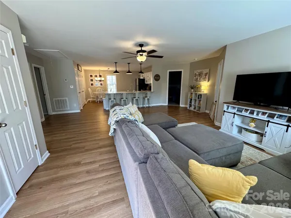 $324,900 | 345 Dellwood Court Southeast, Concord, NC 28025