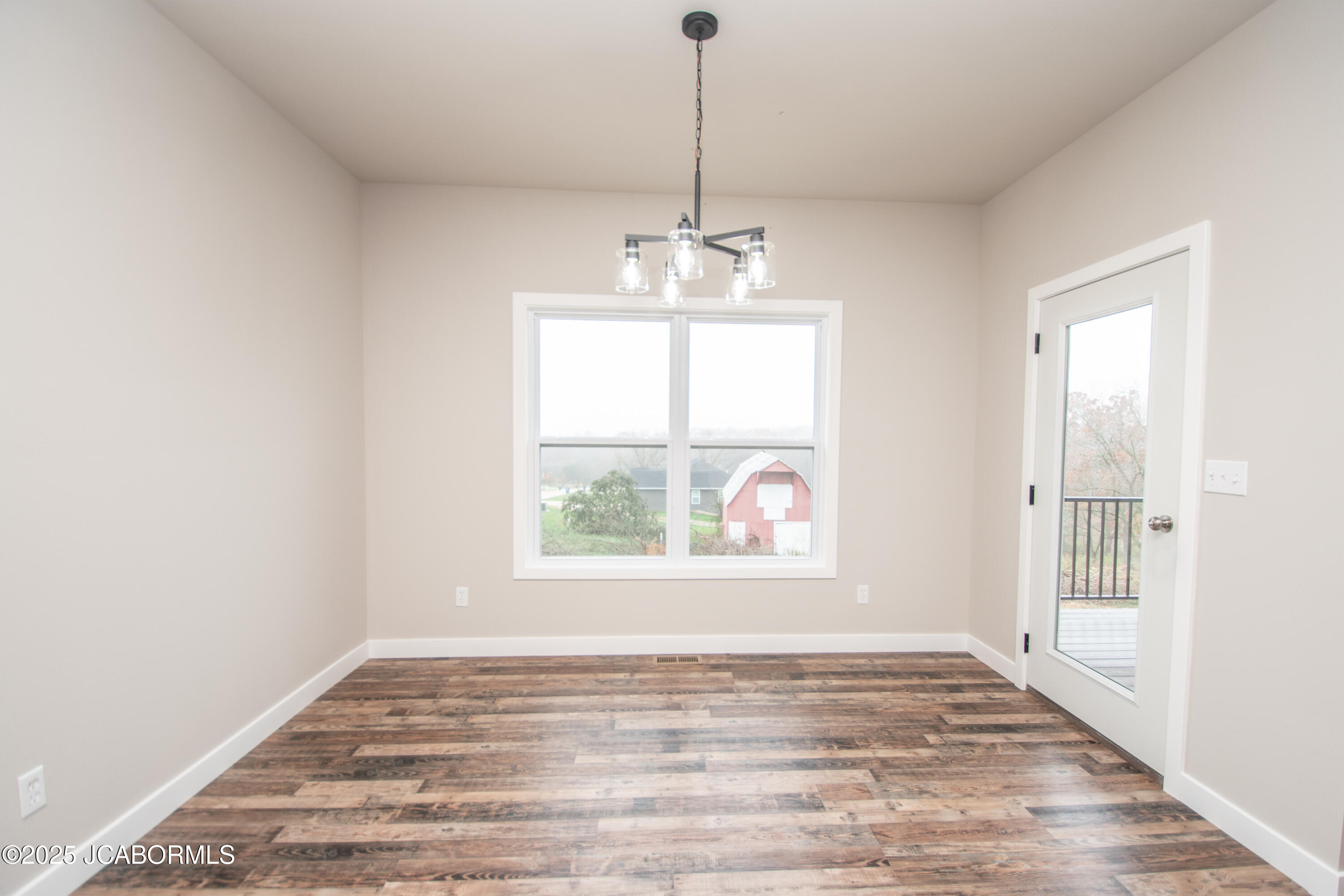 7012 Rte M Jefferson City, MO 65101 - Photo 9 of 22 DSC_1184